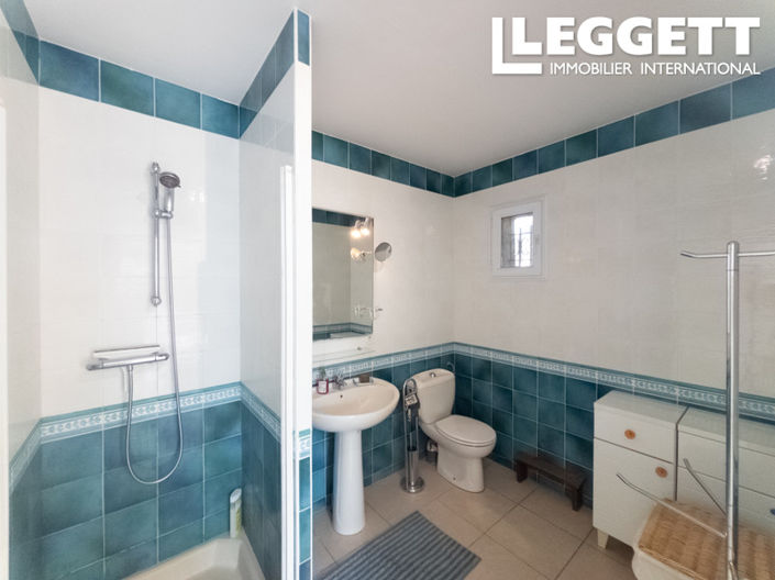 Image No.9-4 Bed House for sale