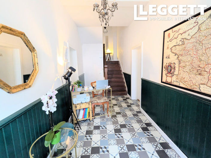 Image No.10-5 Bed House for sale