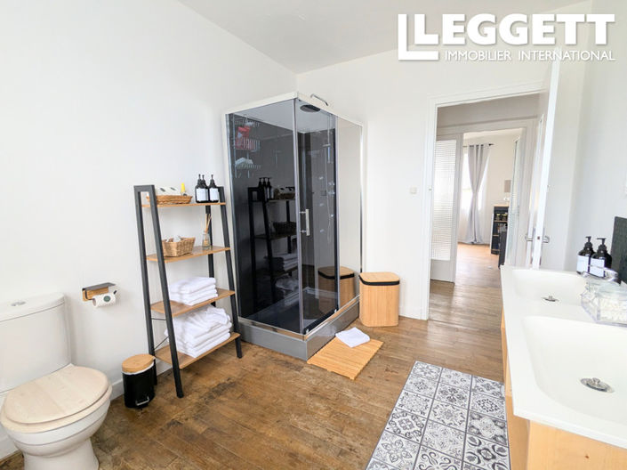 Image No.9-5 Bed House for sale