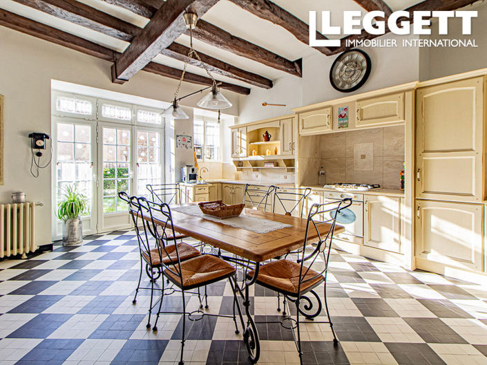 Image No.6-4 Bed House for sale