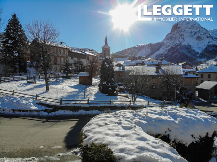 Image No.4-5 Bed House for sale