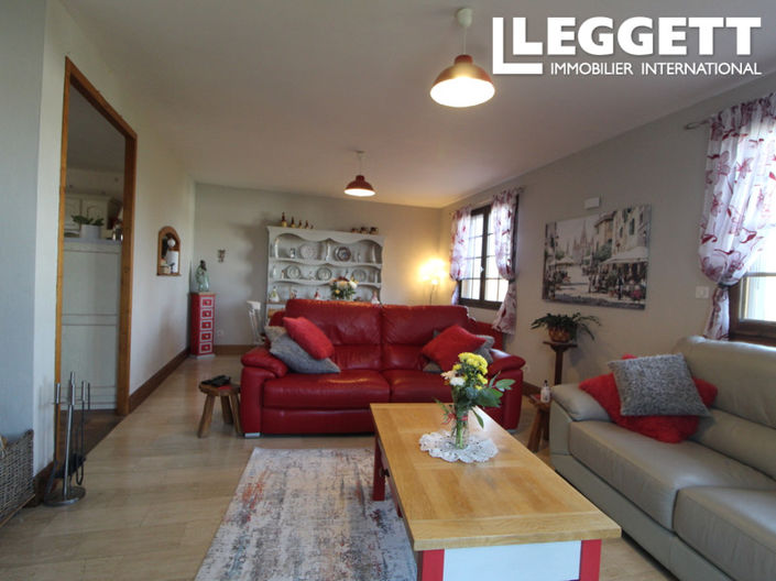 Image No.2-5 Bed House for sale