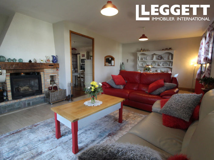 Image No.6-5 Bed House for sale