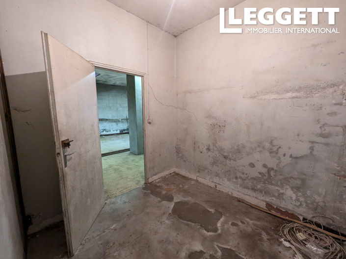 Image No.9-House for sale