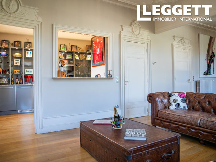 Image No.3-5 Bed House for sale