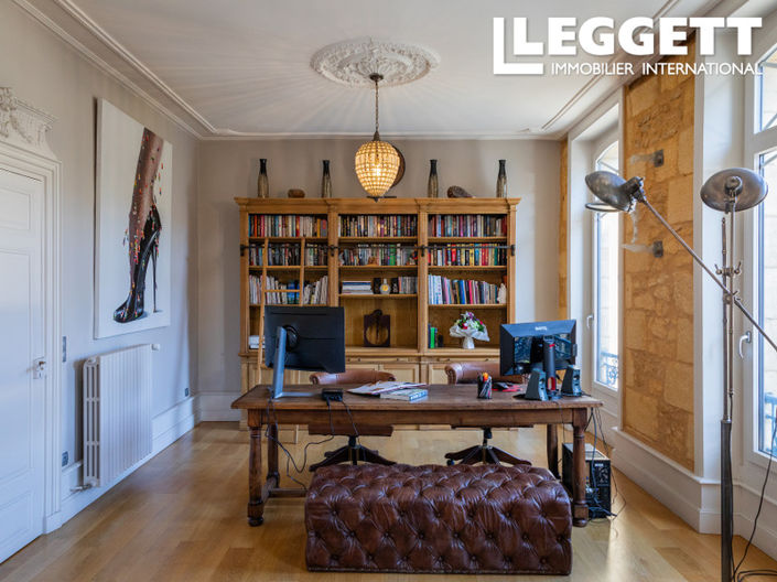 Image No.9-5 Bed House for sale