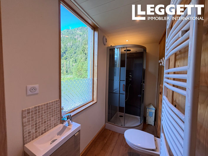 Image No.10-5 Bed Apartment for sale