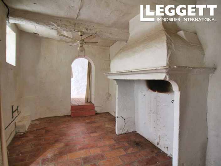 Image No.6-2 Bed House for sale