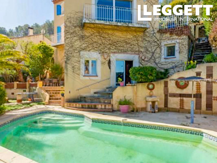 Image No.2-4 Bed House for sale