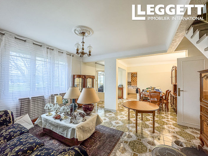 Image No.1-5 Bed House for sale