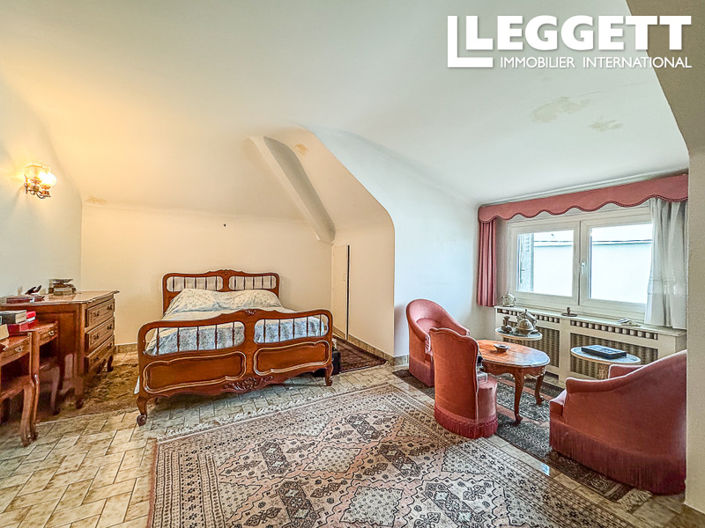 Image No.4-5 Bed House for sale