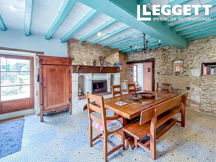 Image No.9-5 Bed House for sale