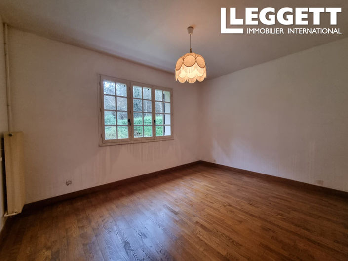 Image No.7-4 Bed House for sale