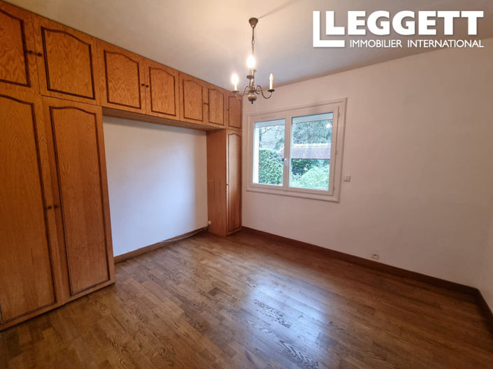 Image No.9-4 Bed House for sale