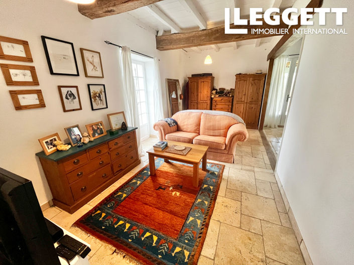 Image No.6-3 Bed House for sale