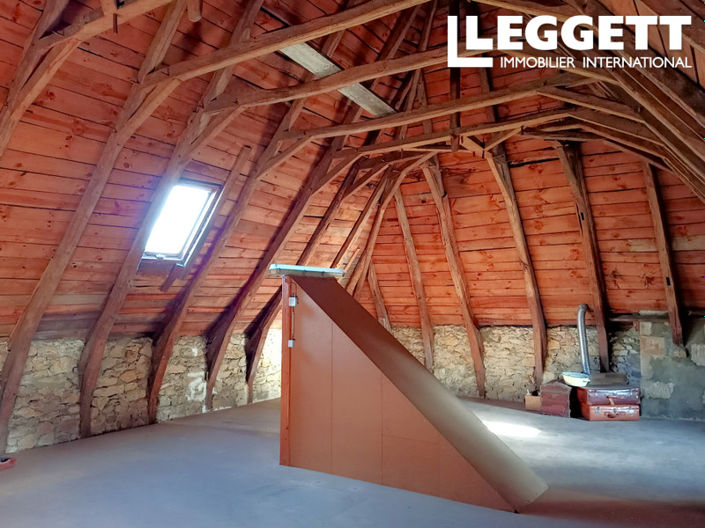 Image No.10-3 Bed House for sale