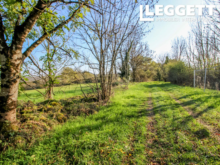 Image No.6-5 Bed House for sale