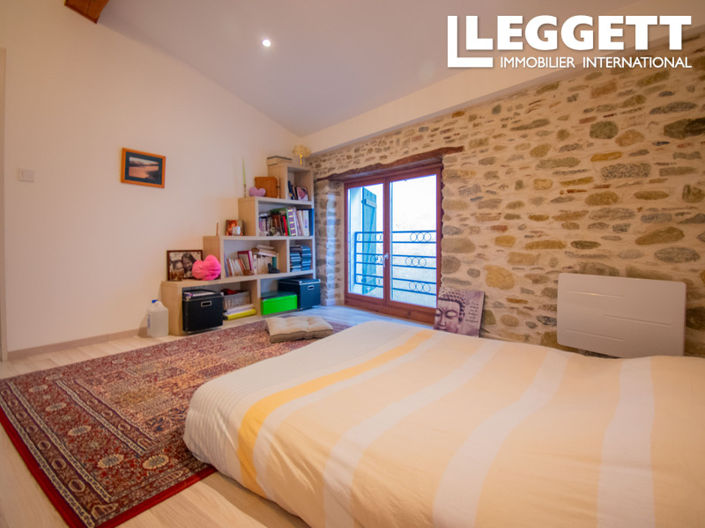 Image No.6-3 Bed House for sale