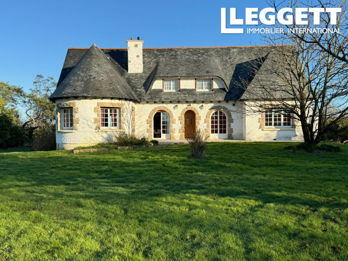 Image No.6-8 Bed House for sale