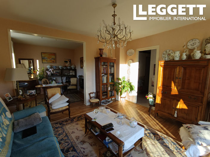 Image No.7-3 Bed House for sale