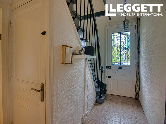 Image No.8-4 Bed House for sale