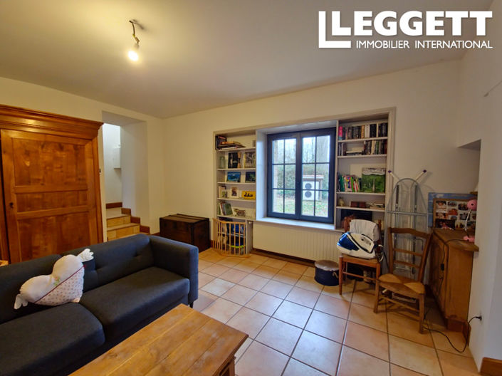 Image No.7-3 Bed House for sale