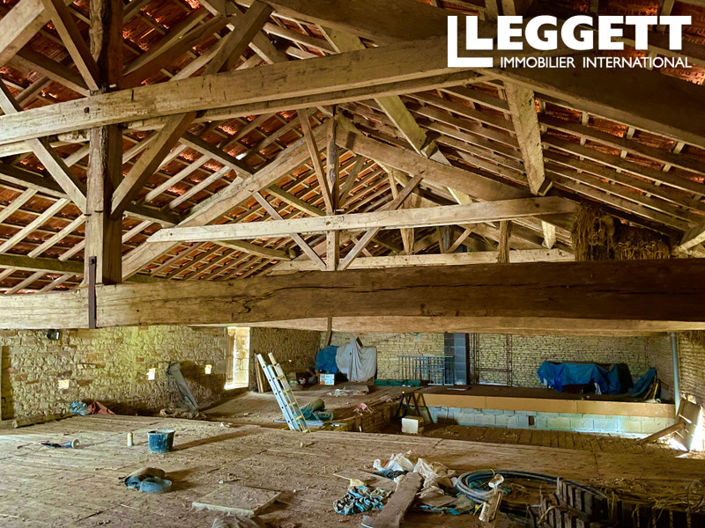 Image No.8-4 Bed House for sale