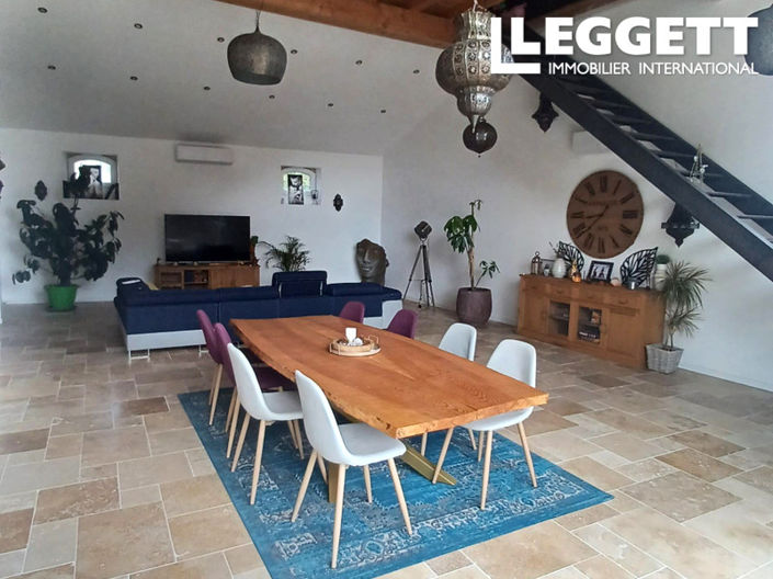 Image No.8-5 Bed House for sale