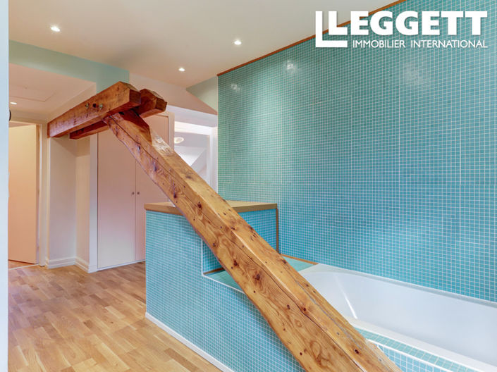 Image No.10-2 Bed Apartment for sale