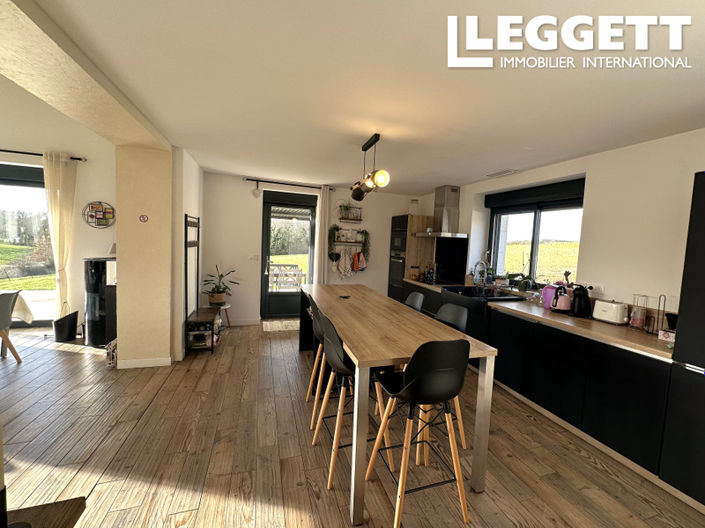 Image No.2-3 Bed House for sale