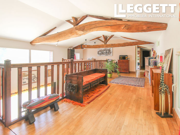 Image No.7-4 Bed House for sale