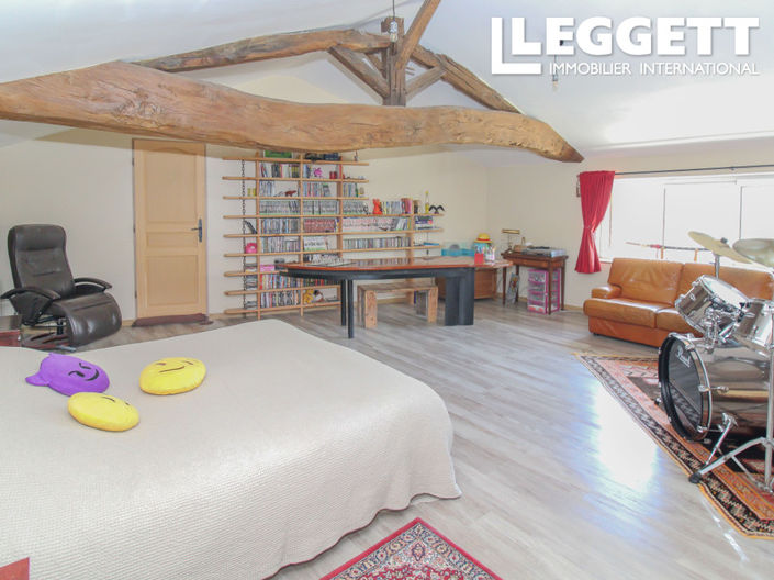 Image No.9-4 Bed House for sale