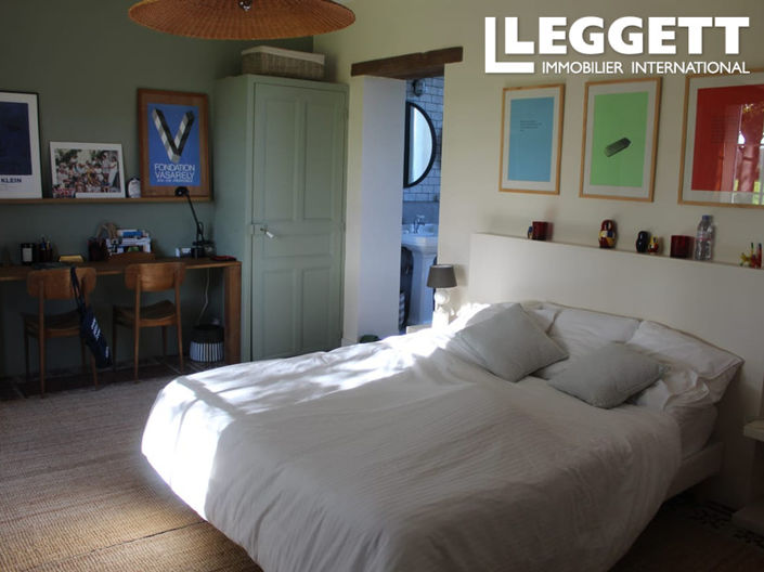 Image No.7-4 Bed House for sale