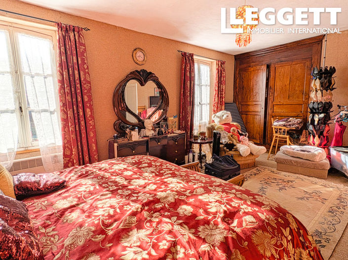 Image No.4-4 Bed House for sale