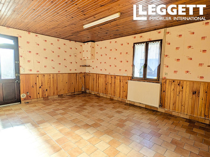 Image No.5-2 Bed House for sale