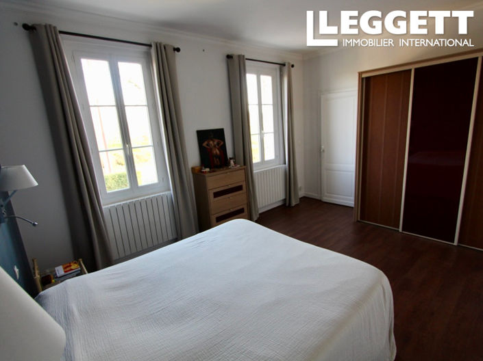 Image No.9-5 Bed House for sale