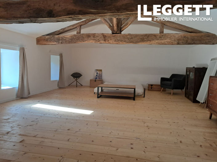 Image No.8-4 Bed House for sale