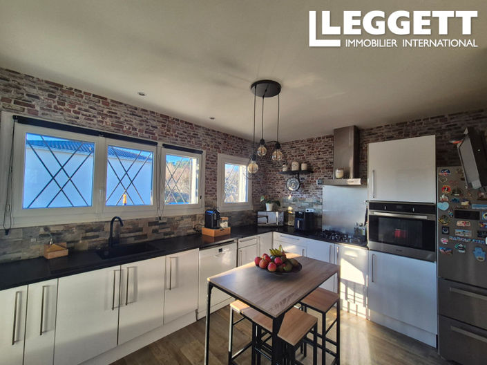 Image No.4-4 Bed House for sale