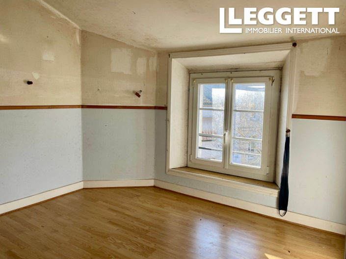 Image No.9-5 Bed House for sale