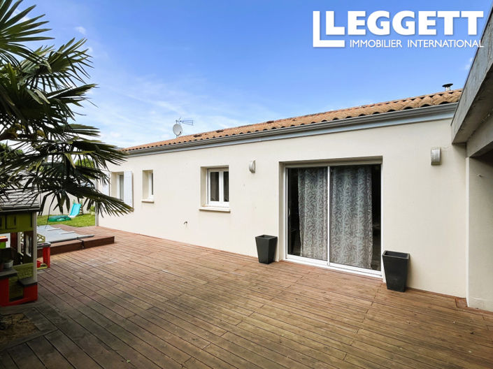 Image No.1-4 Bed House for sale