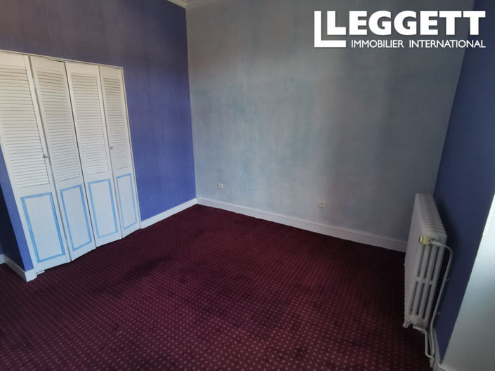 Image No.7-8 Bed House for sale