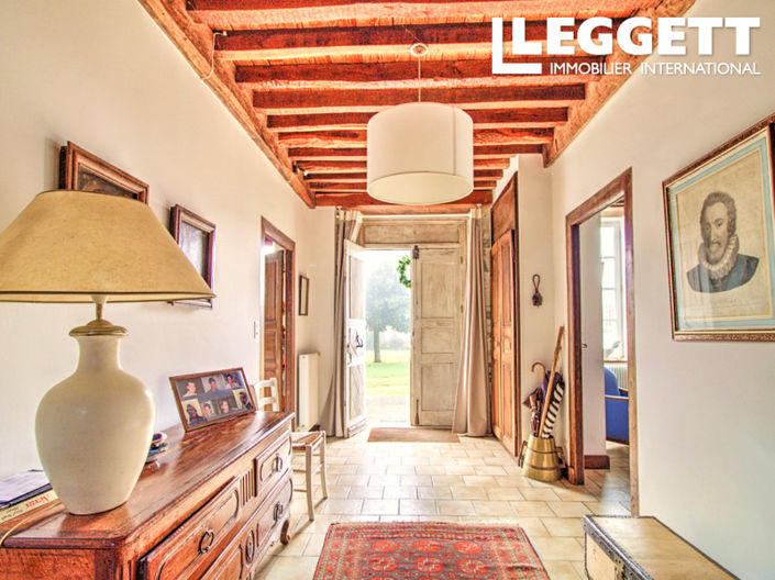 Image No.2-7 Bed House for sale