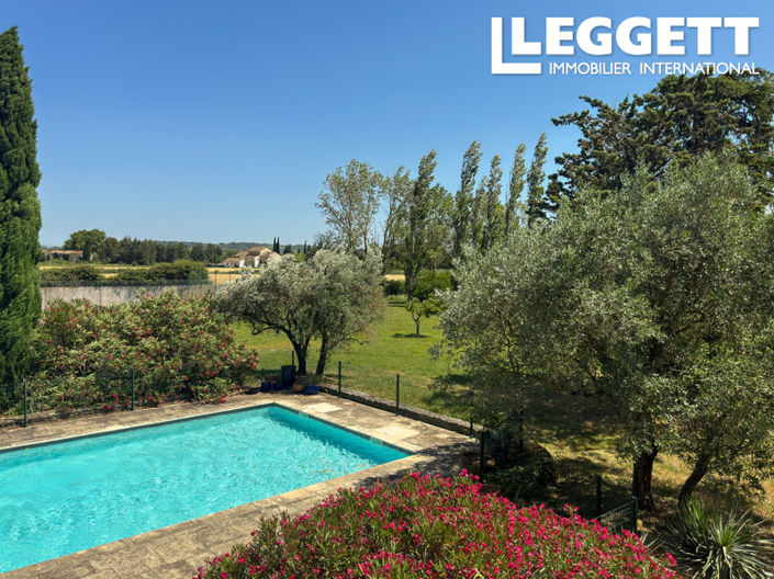 Image No.1-6 Bed House for sale