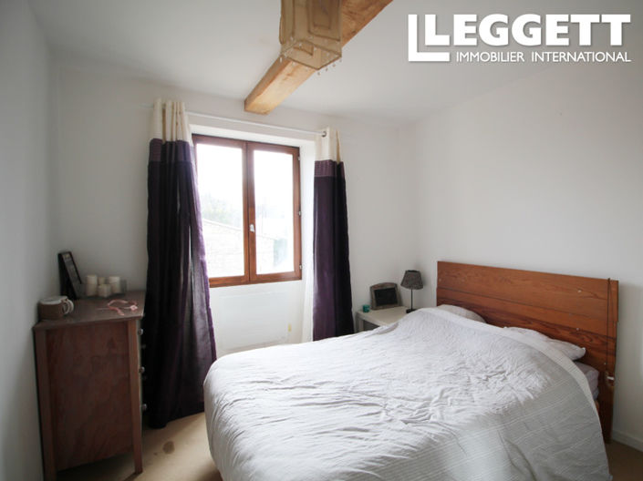 Image No.7-6 Bed House for sale