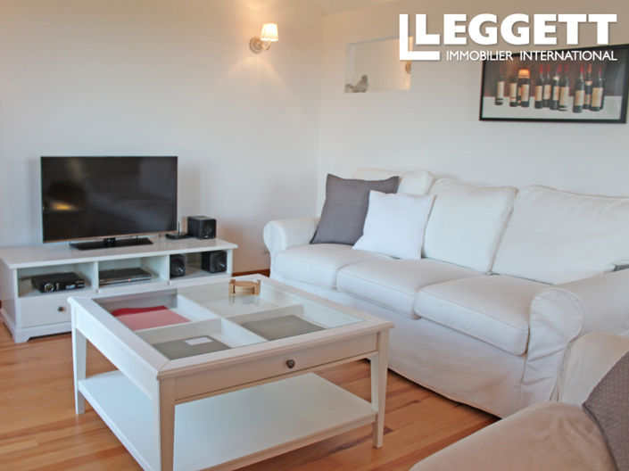 Image No.7-6 Bed Commercial for sale