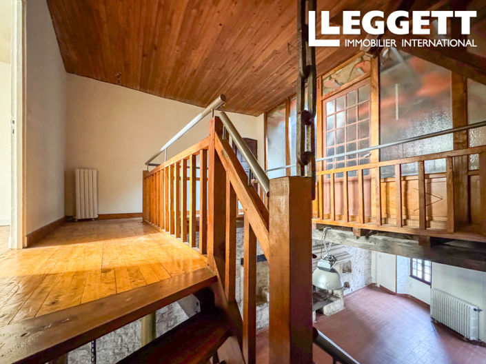 Image No.8-2 Bed House for sale