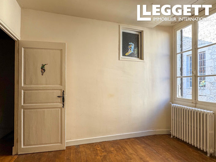 Image No.9-2 Bed House for sale