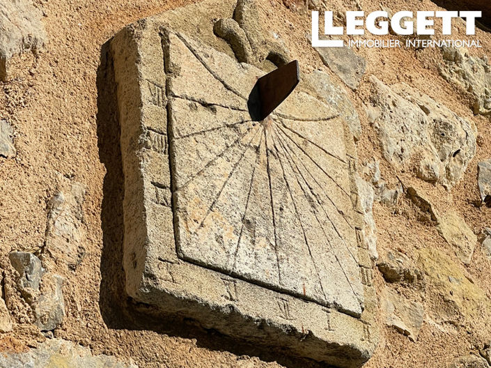 Image No.10-3 Bed House for sale