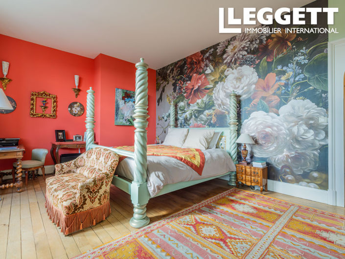 Image No.2-7 Bed Chateaux for sale