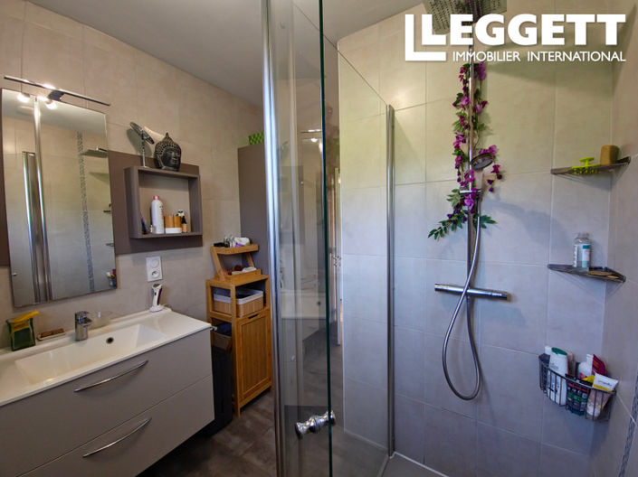 Image No.9-4 Bed House for sale